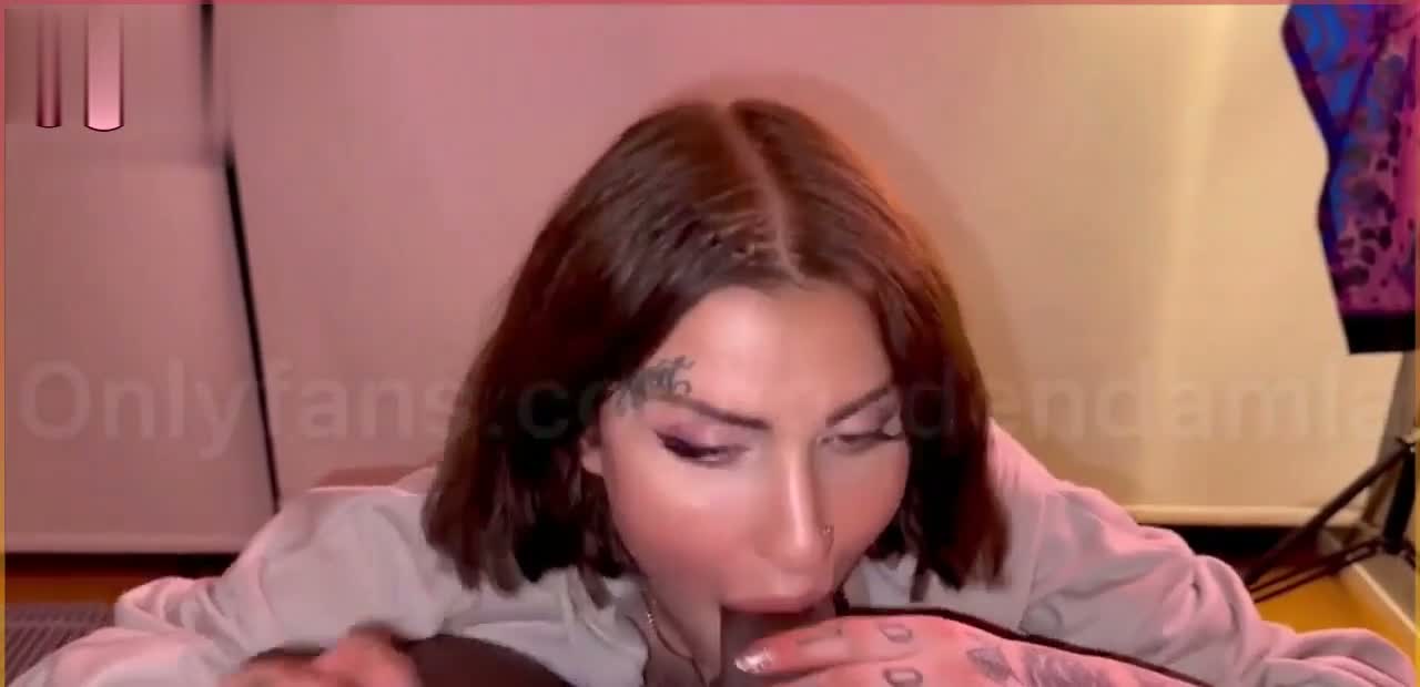 Damla Özden iri zenciyle porno çekiyor